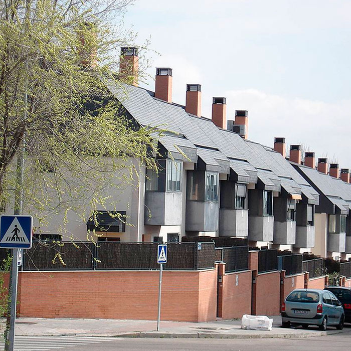 32 viviendas unifamiliares adosadas. Arroyo del Santo. MADRID.